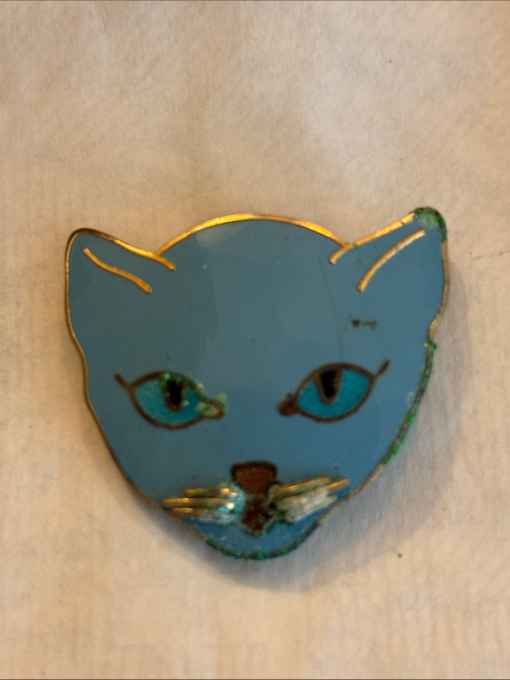Blue Cat Metal Pin - Decorative Cat Face Accessory